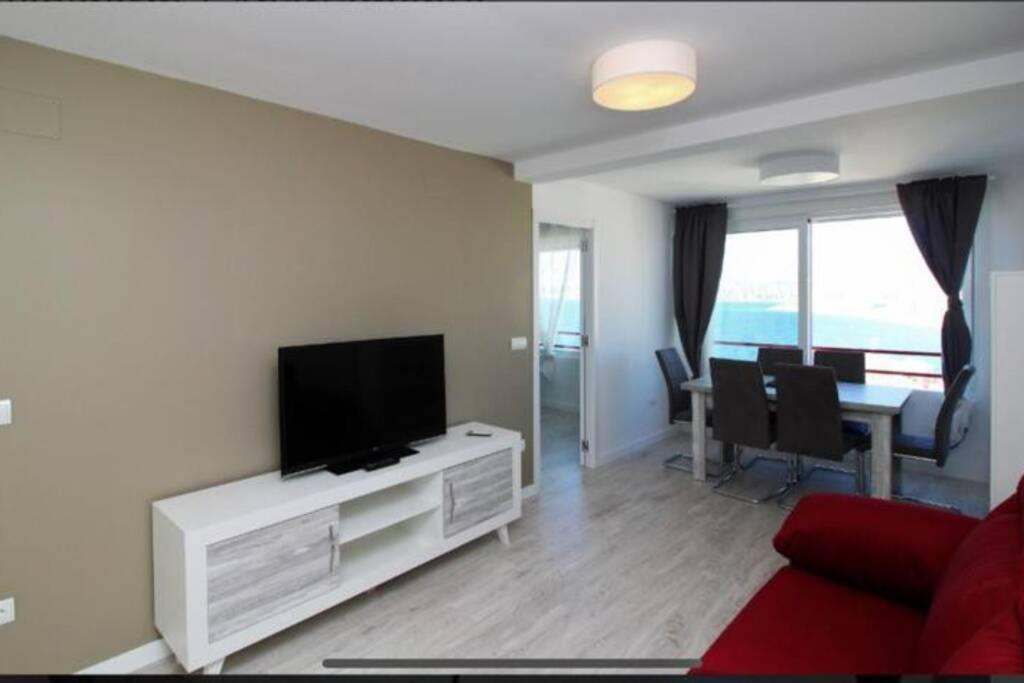 Doro Seaview Apartment Бенидорм Екстериор снимка